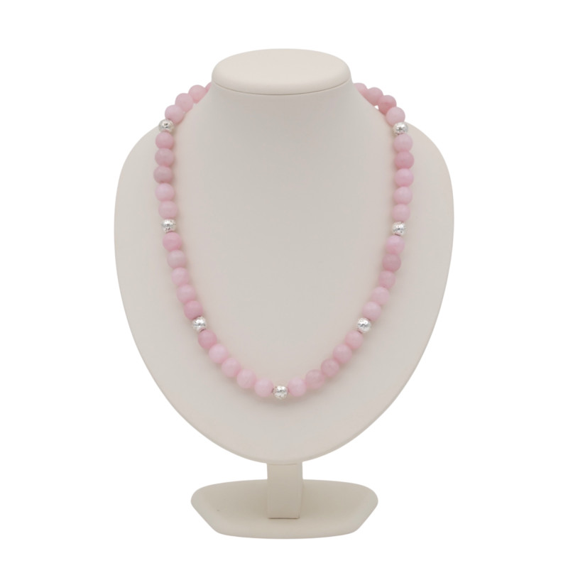 Бусы с розовым кварцем и лавой