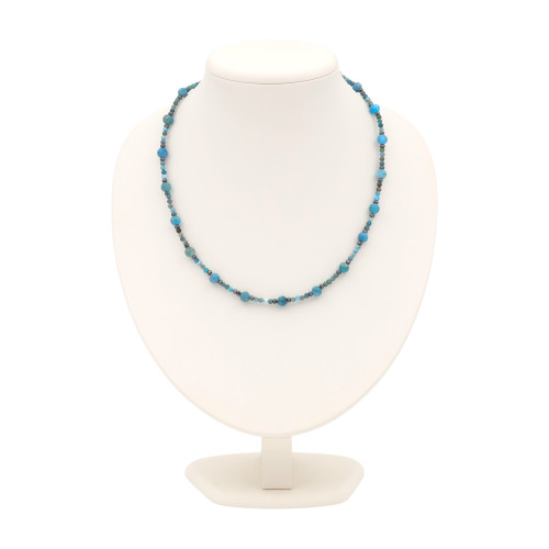 Бусы с апатитом и гематитом