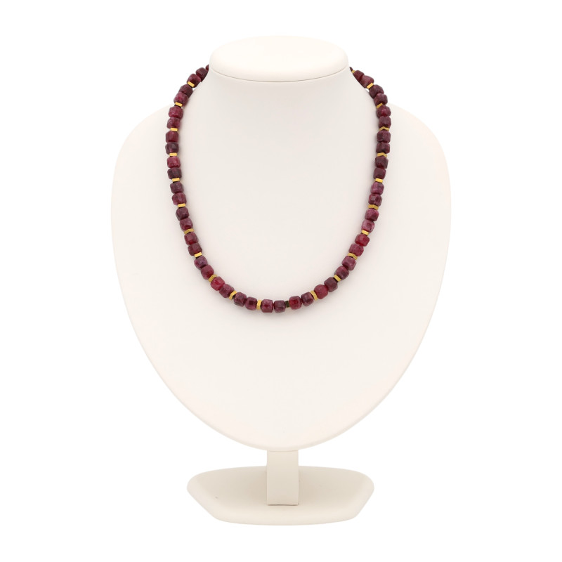 Бусы с рубинами и гематитом