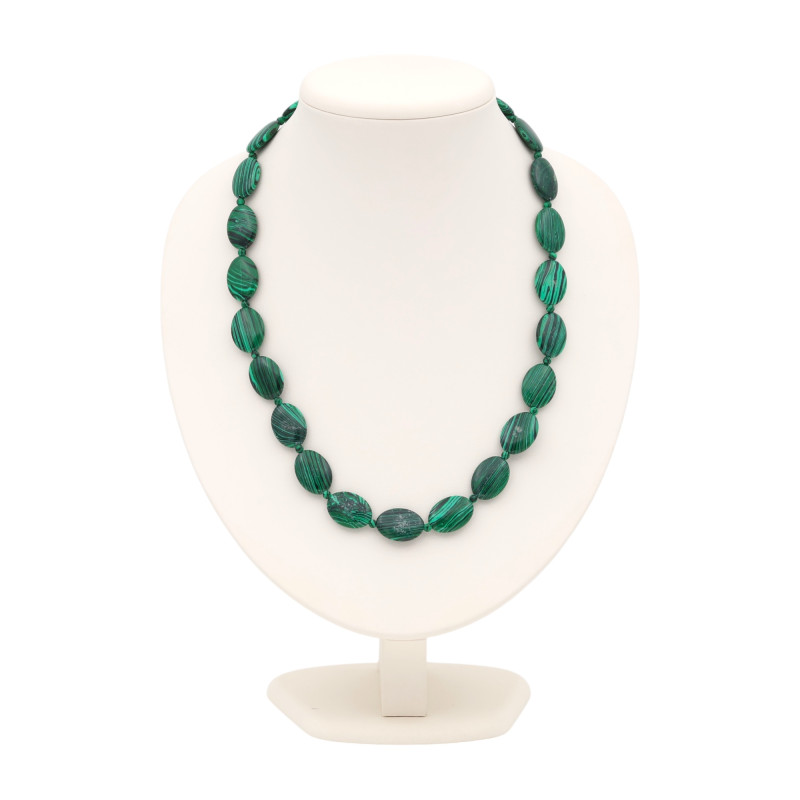 Бусы из малахита