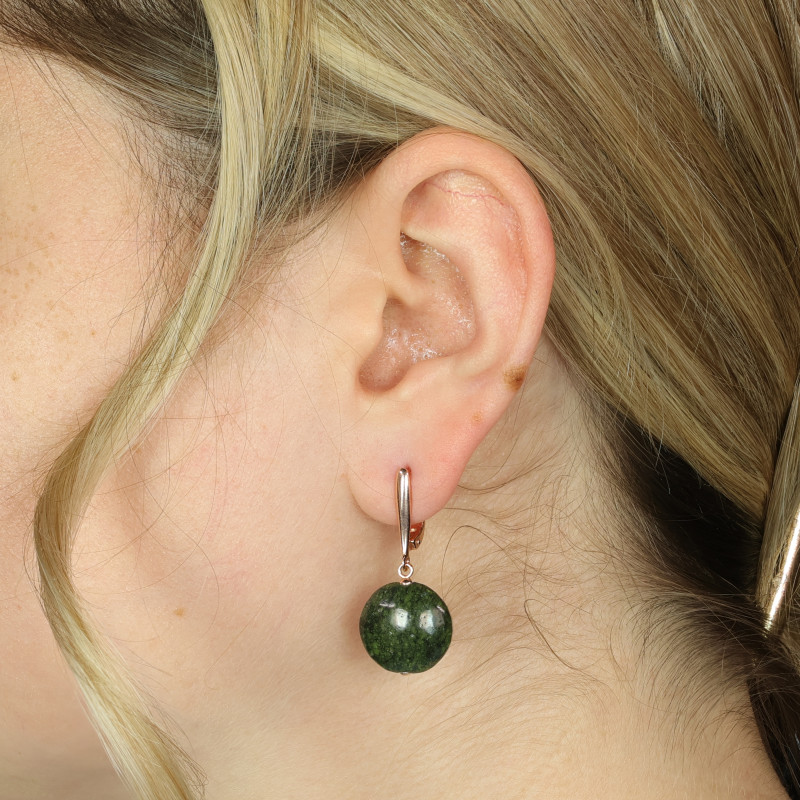 Серьги серебряные с байкальским нефритом