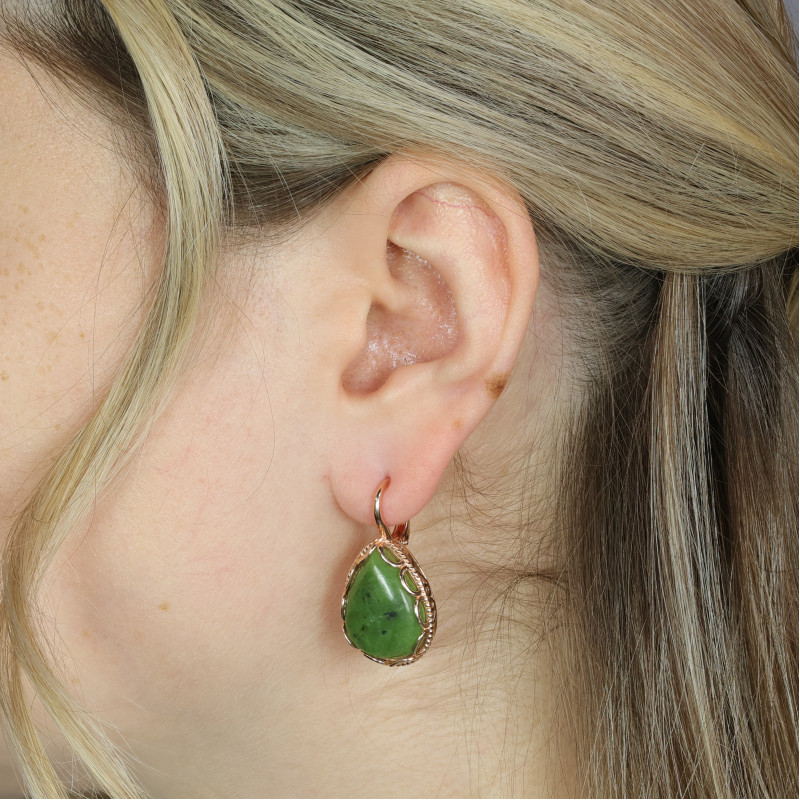 Серебряные серьги с байкальским нефритом