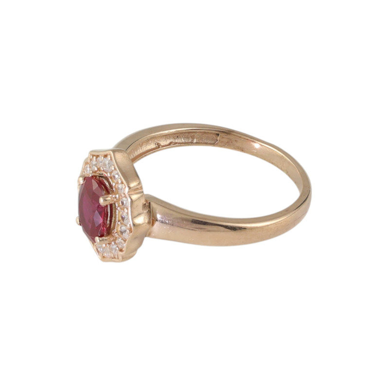 Кольцо с синтетическим рубином и фианитами