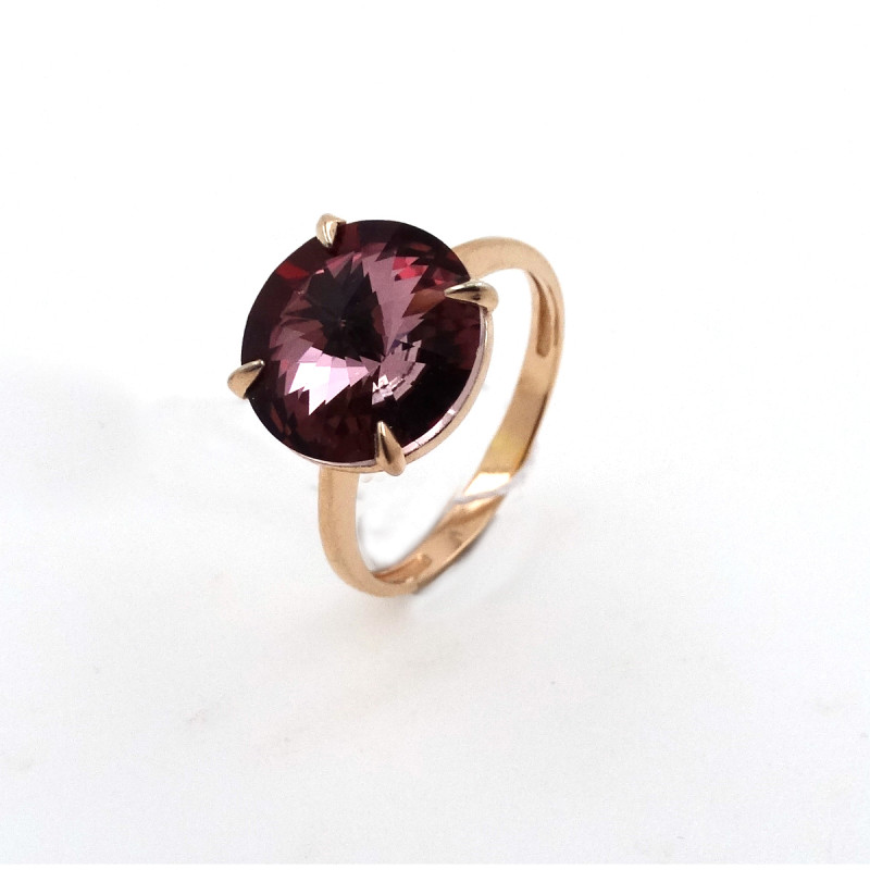 Кольцо с ювелирным кристаллом