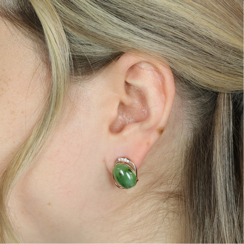 Серьги из серебра с нефритом и фианитами