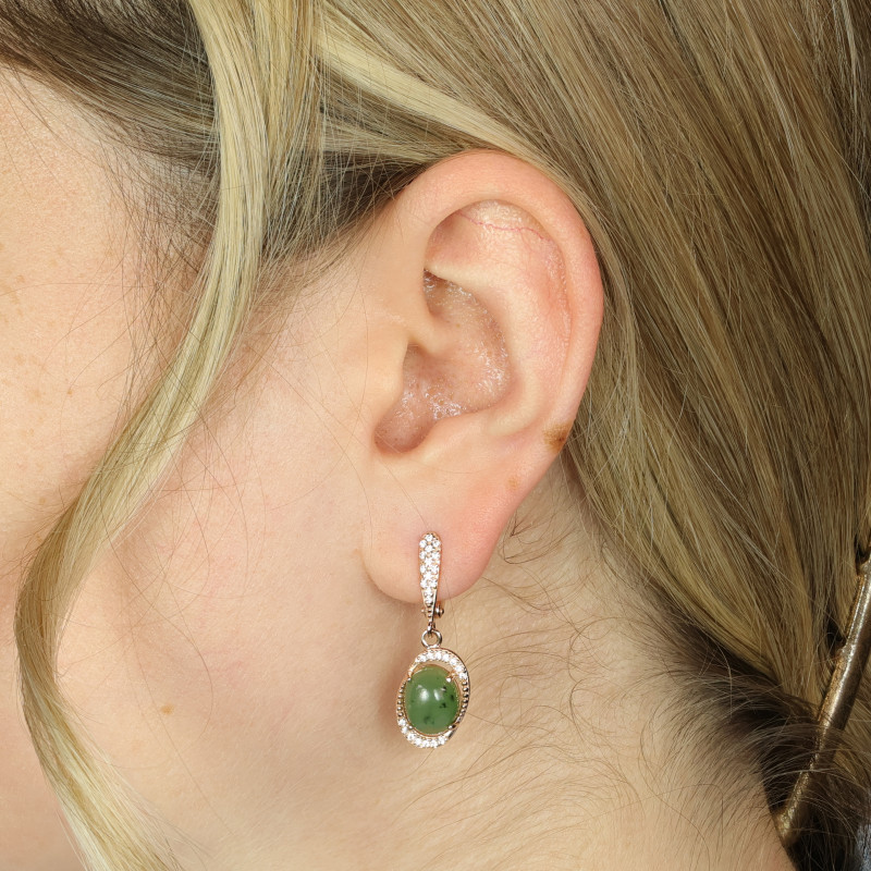 Серьги из серебра с натуральным нефритом и фианитами