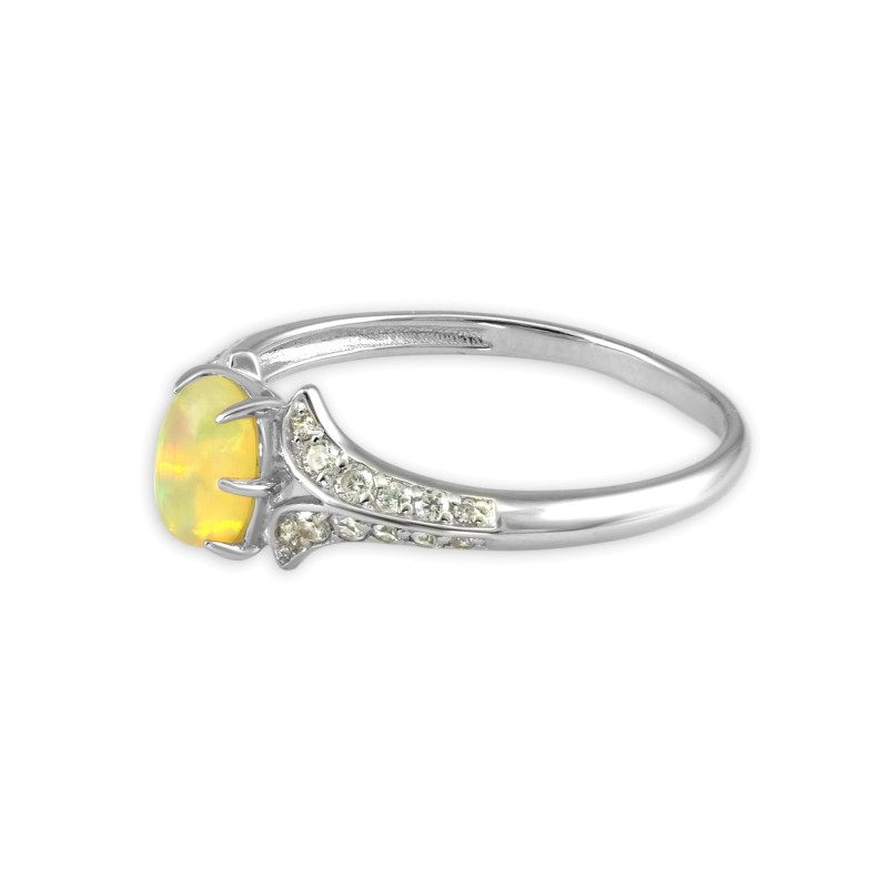 Серебряное кольцо с опалом и фианитами