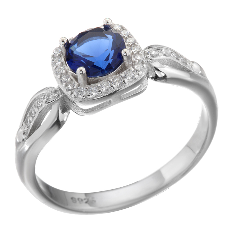 Кольцо с ситаллом и цирконием