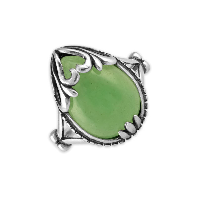 Кольцо из серебра с нефритом