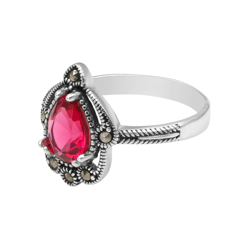 Кольцо серебряное с выращенным рубином и марказитами