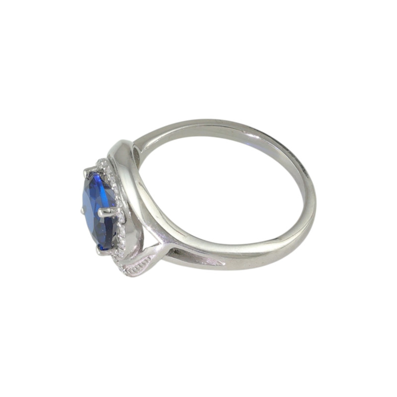 Кольцо с сапфиром синтетическим и фианитами