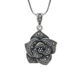 Серебряная подвеска с марказитом