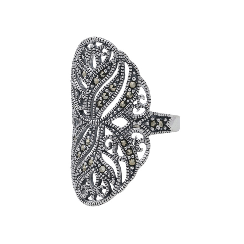 Серебряное кольцо с марказитом