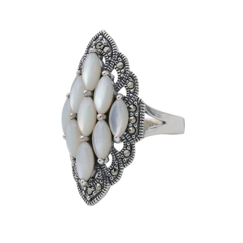 Серебряное кольцо с перламутром и марказитом