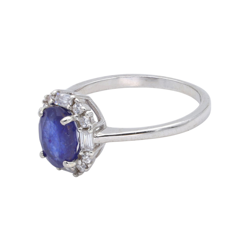 Серебряное кольцо с сапфиром