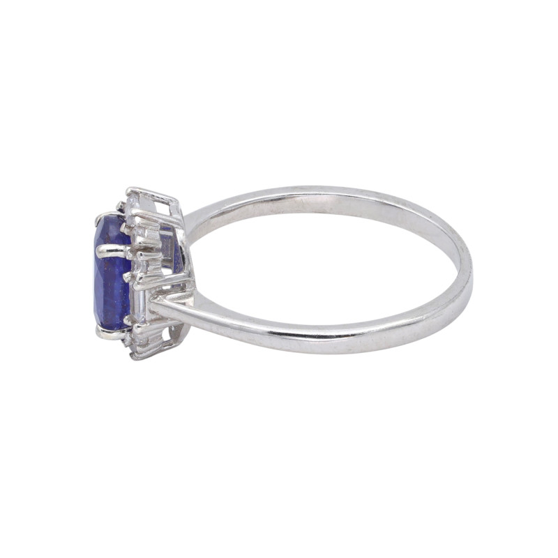 Серебряное кольцо с сапфиром