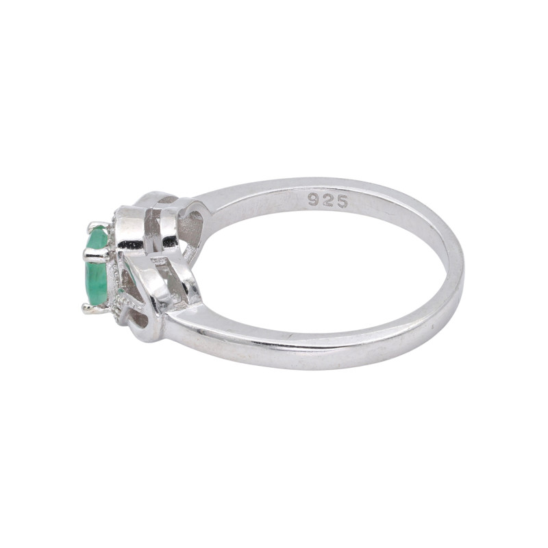 Кольцо из серебра с изумрудом