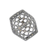 Серебряное кольцо с марказитом