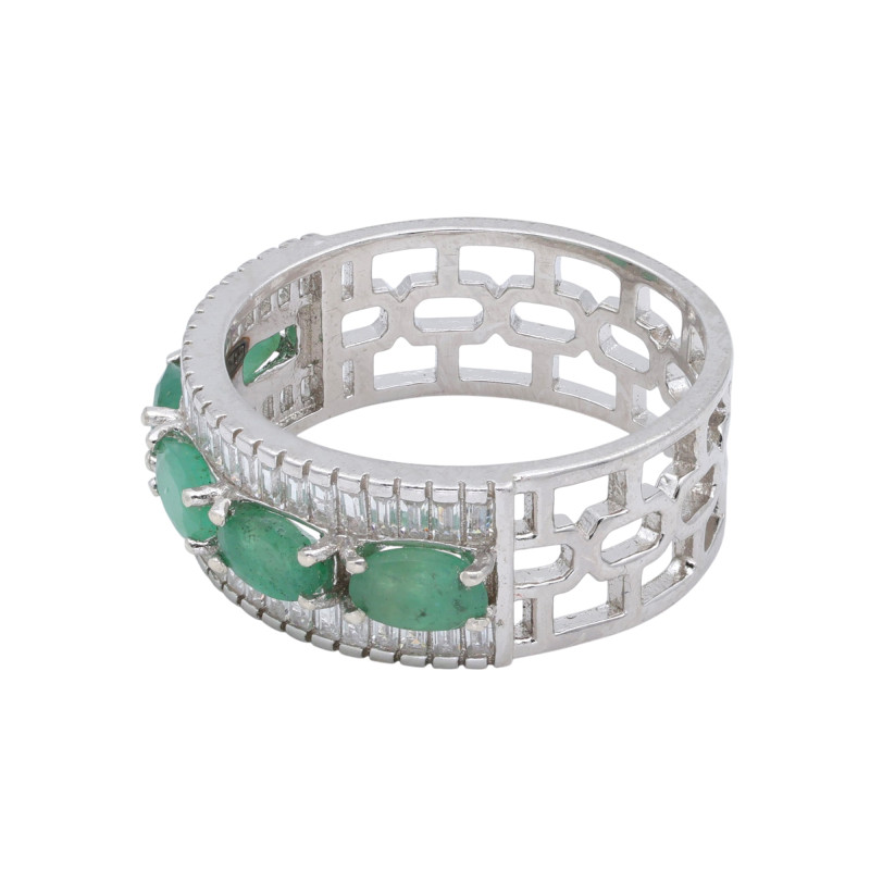 Серебряное кольцо с натуральными изумрудами