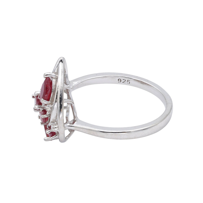 Кольцо из серебра с рубинами