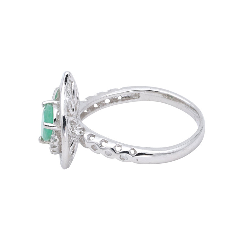 Кольцо из серебра с изумрудом