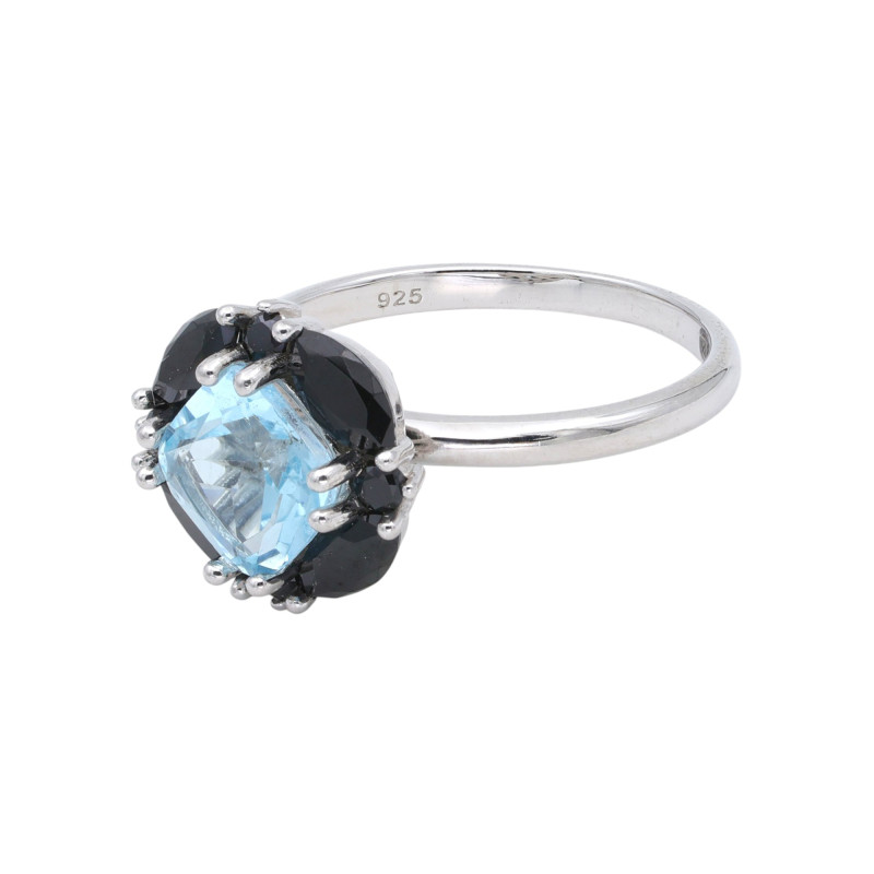 Кольцо серебряное с топазом и ониксами