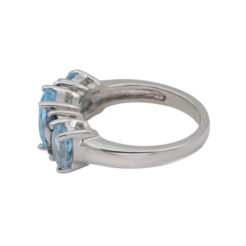 Кольцо из серебра с топазом и сапфирами