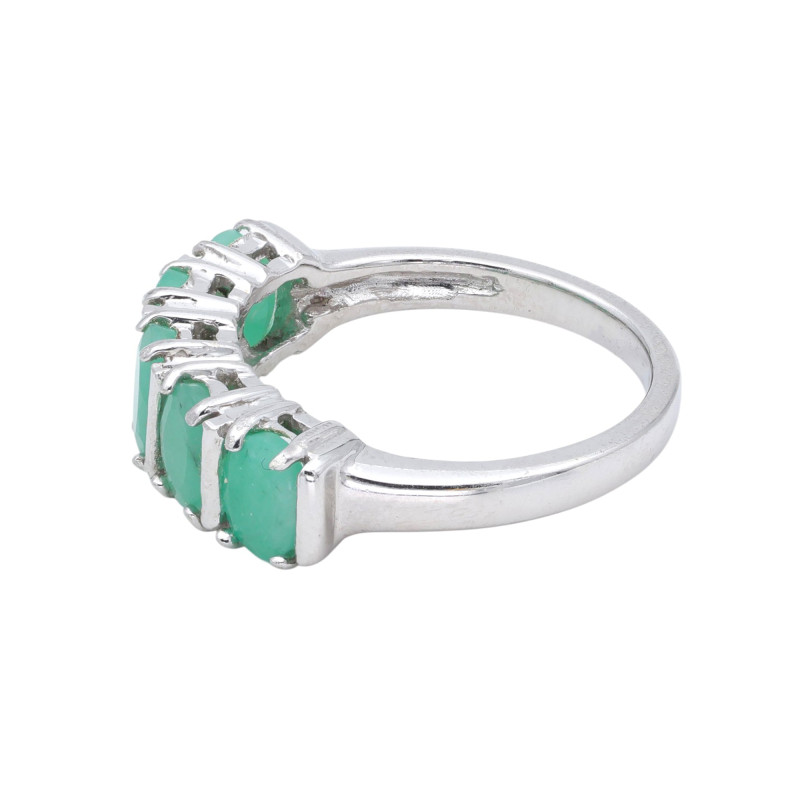 Серебряное кольцо с изумрудами