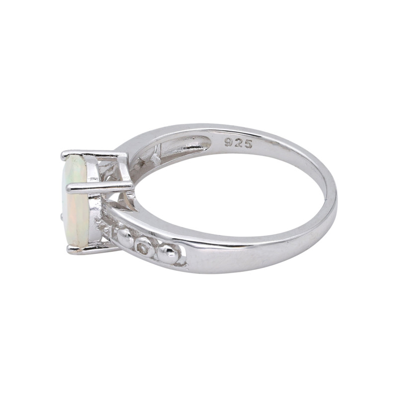 Кольцо из серебра с опалом