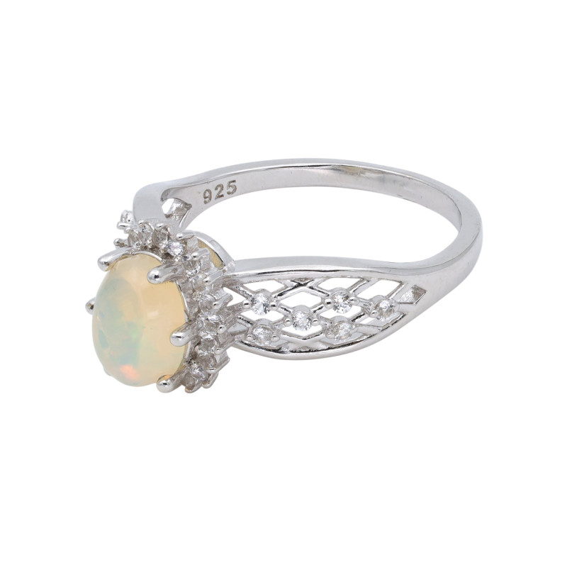 Серебряное кольцо с опалом