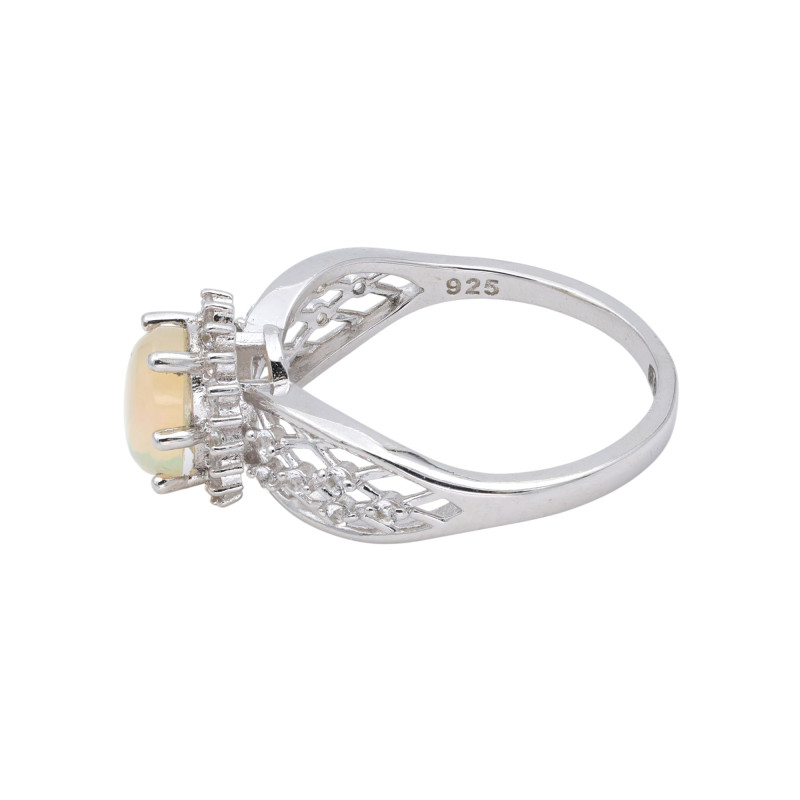 Серебряное кольцо с опалом