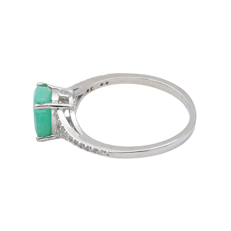 Серебряное кольцо с изумрудом