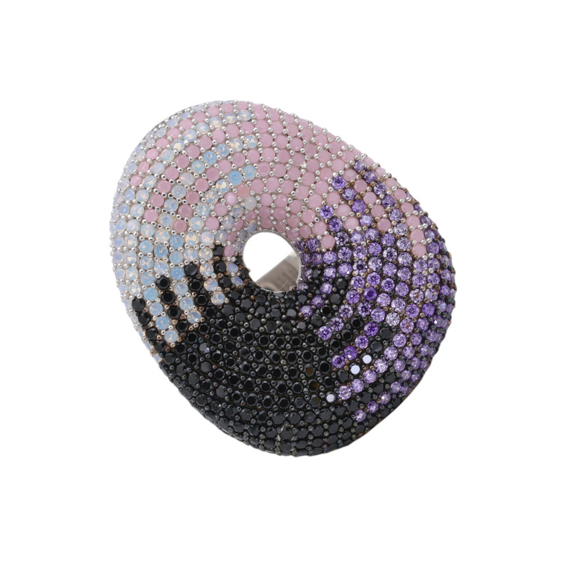 Серебряное кольцо с кубическими циркониями