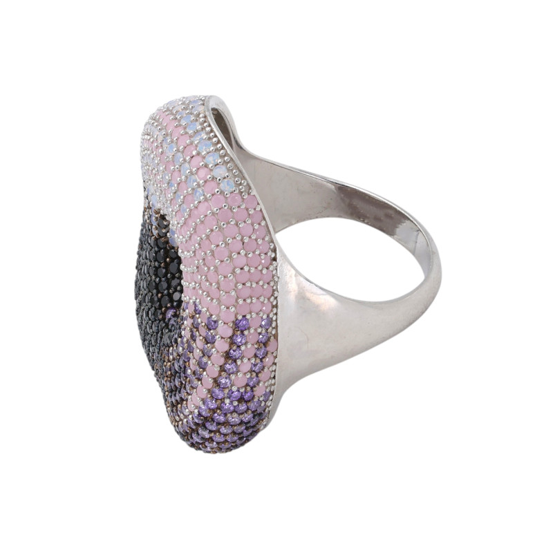 Серебряное кольцо с кубическими циркониями