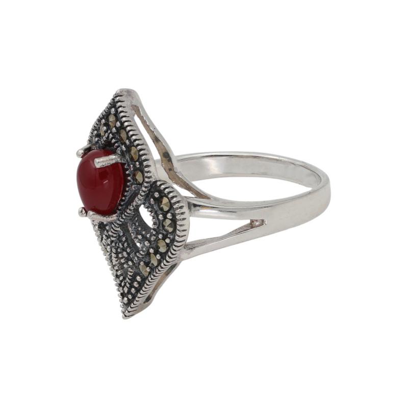 Серебряное кольцо с сердоликом и марказитами