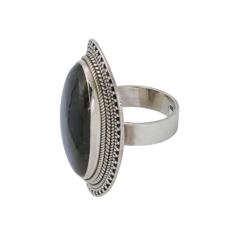 Кольцо из серебра с лабрадоритом