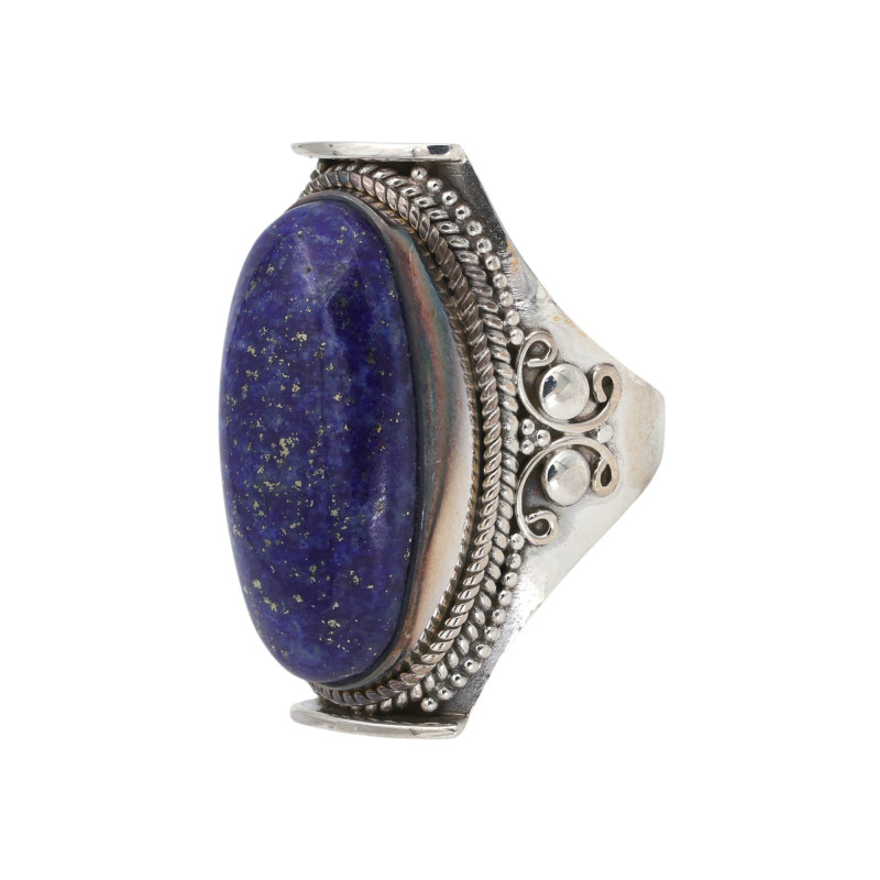 Серебряное кольцо с лазуритом