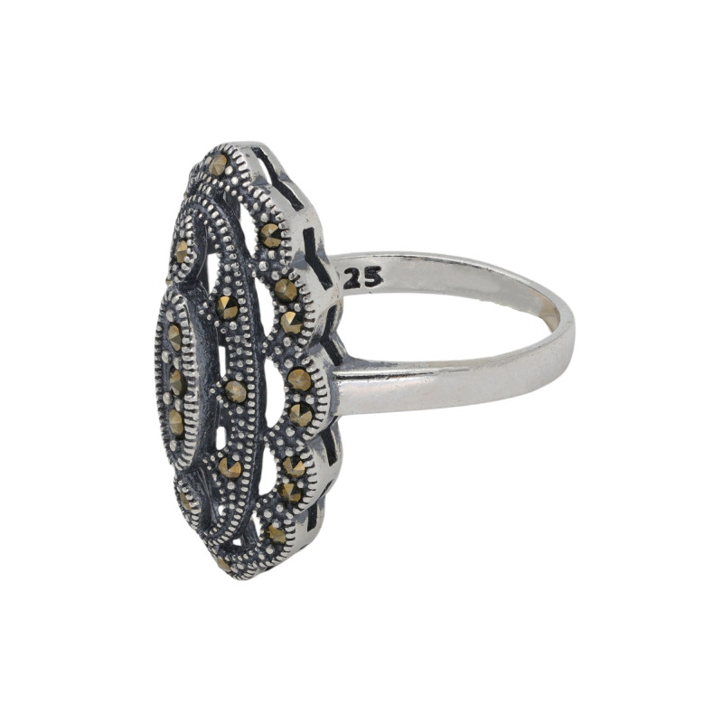 Серебряное кольцо с марказитом