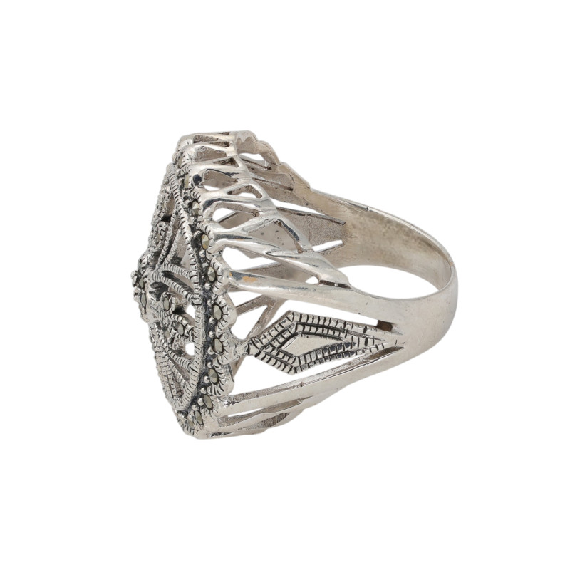 Кольцо серебряное с марказитом