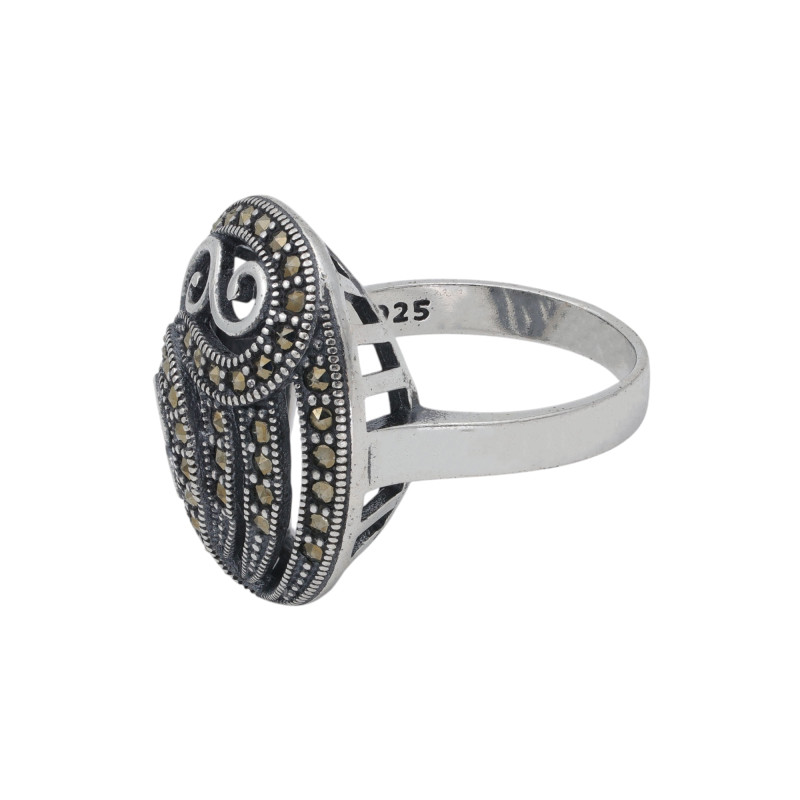 Серебряное кольцо с марказитами