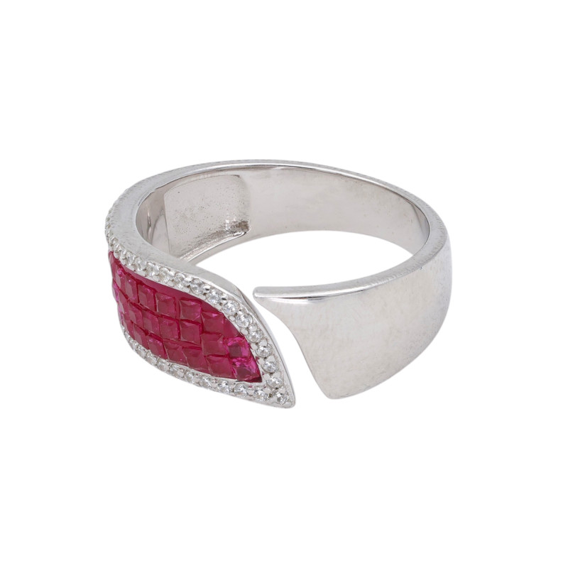 Кольцо из серебра с рубинами