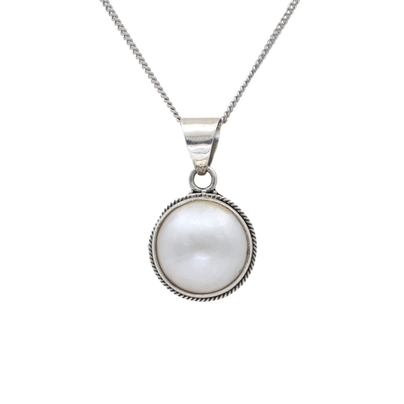 Серебряная подвеска с жемчугом