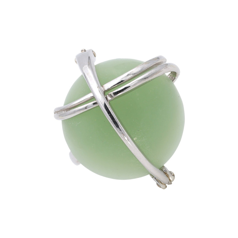 Серебрянное кольцо с искусственным нефритом