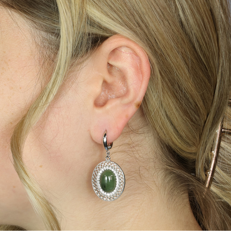Серьги из серебра с нефритом и фианитами