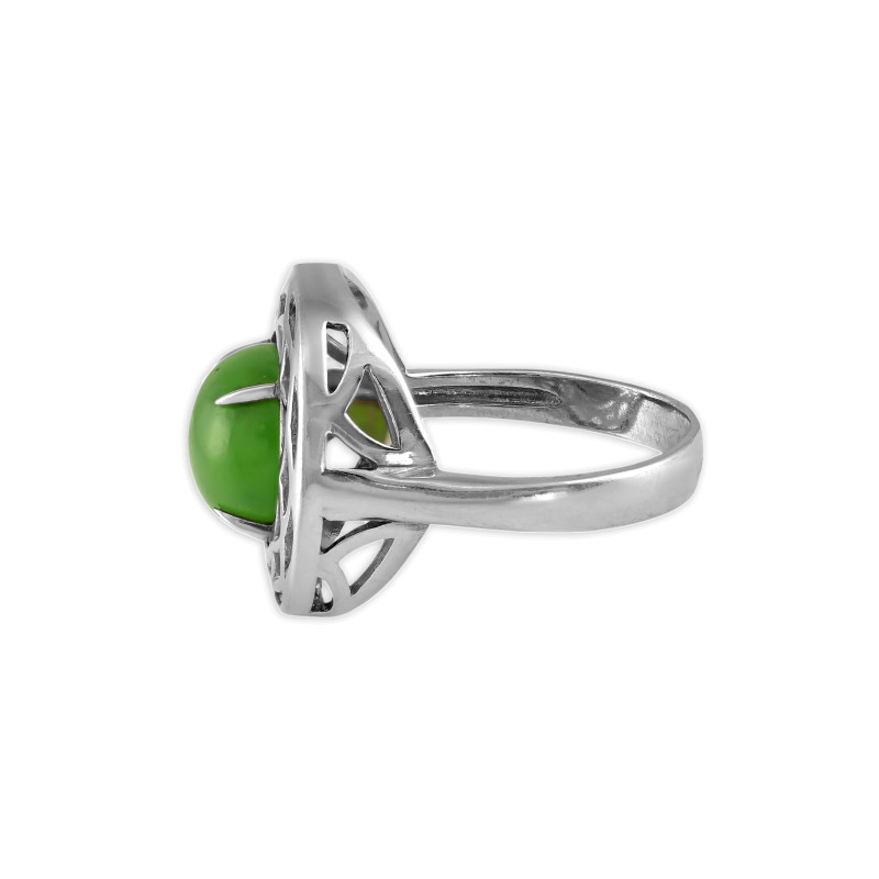 Серебряное кольцо с натуральным нефритом