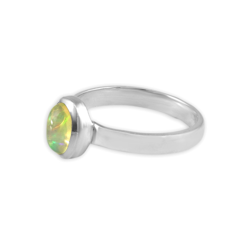 Серебряное кольцо с натуральным опалом